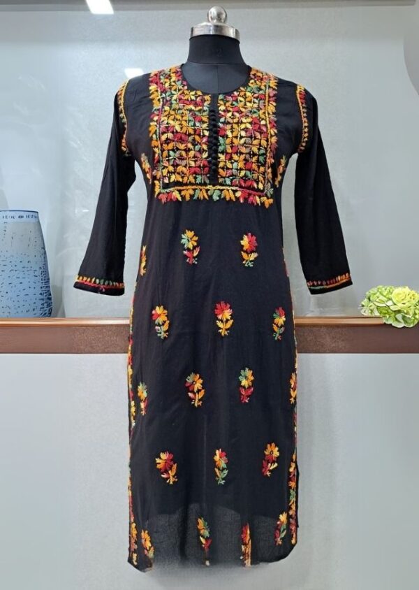 Casual-Wear-Kurti-By-chikankarika
