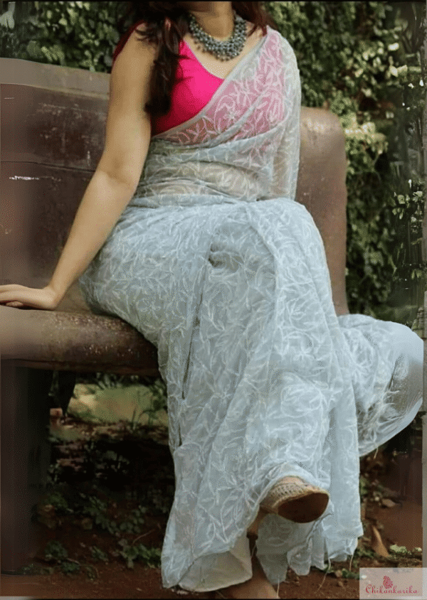Traditional Tepchi Saree with Hand Embroidery - Image 5